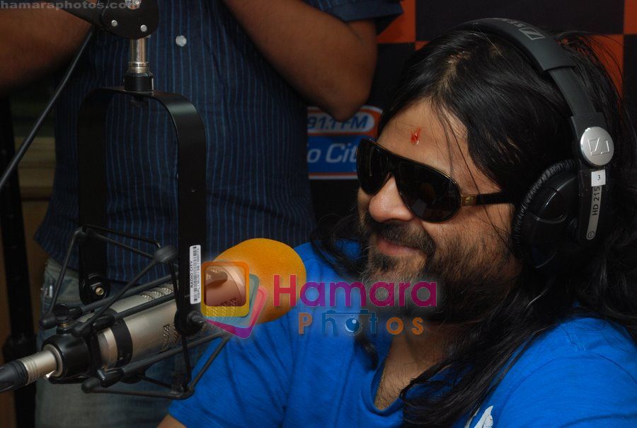 Pritam Chakraborty at Radio City's Musical-e-azam in Bandra on 10th Dec 2010 