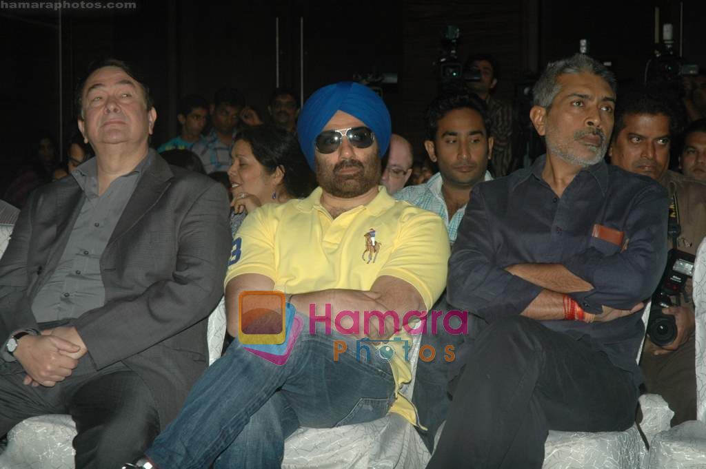 Sunny Deol, Prakash Jha, Randhir Kapoor at Stella Adler Studio launch in Novotel on 10th Dec 2010 