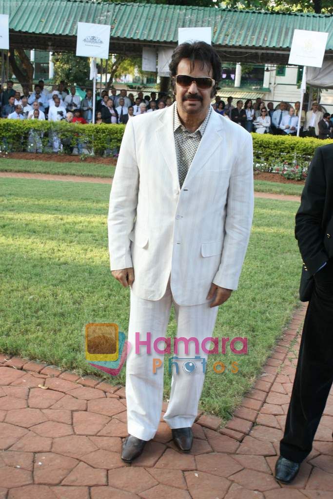 Akbar Khan at JEPL race and Gitanjali fashion show in Mahalaxmi Race Course on 12th Dec 2010 
