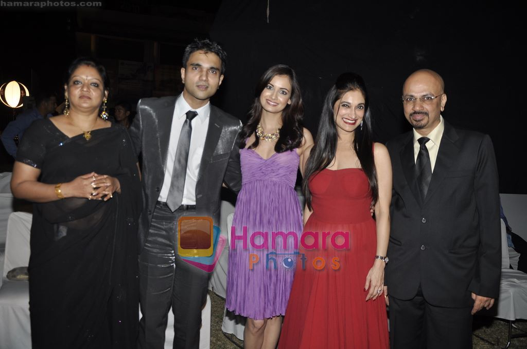 Dia Mirza & Lucky Moorani at Navy Queen contest in Colaba, Mumbai on 12th Dec 2010 