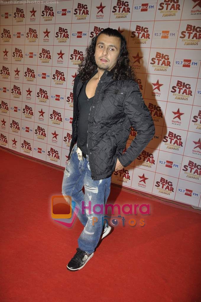 Sonu Nigam at Big Star Awards in Bhavans Ground on 21st Dec 2010 