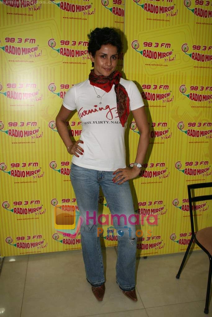 Gul Panag at Radio Mirchi to promote Going 30 film in Lower Parel, Mumbai on 21st Dec 2010 