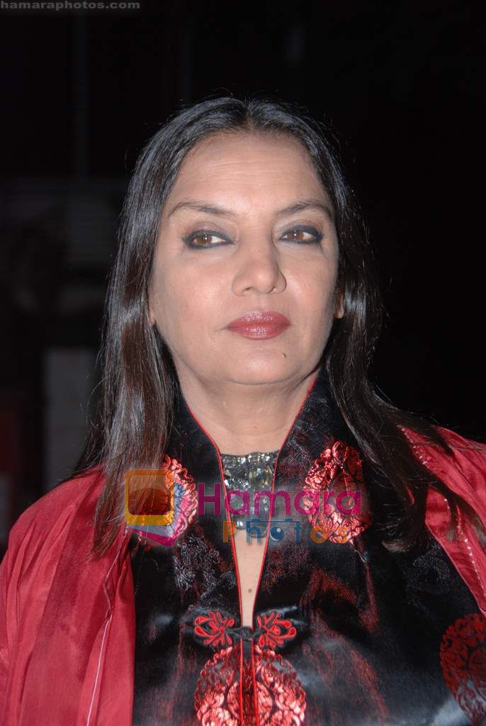 Shabana Azmi at Anil Kapoor's bday bash in Juhu on 23rd Dec 2010 