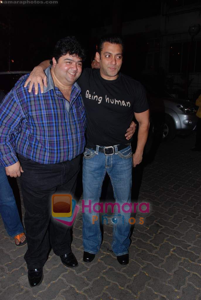Salman Khan at Anil Kapoor's bday bash in Juhu on 23rd Dec 2010 