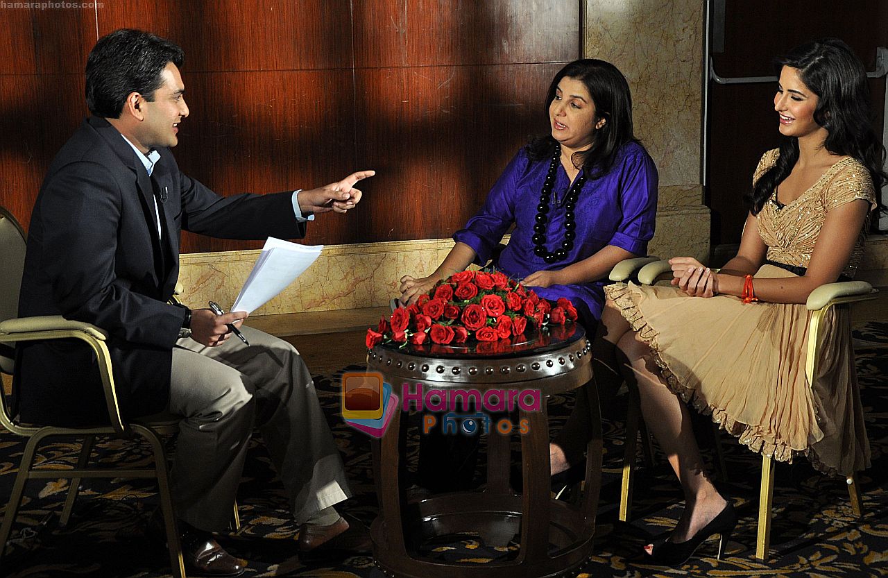 Katrina Kaif, Farah Khan at an interview with Live India's CEO, Mr Sudhir Chaudhary on 27th Dec 2010 
