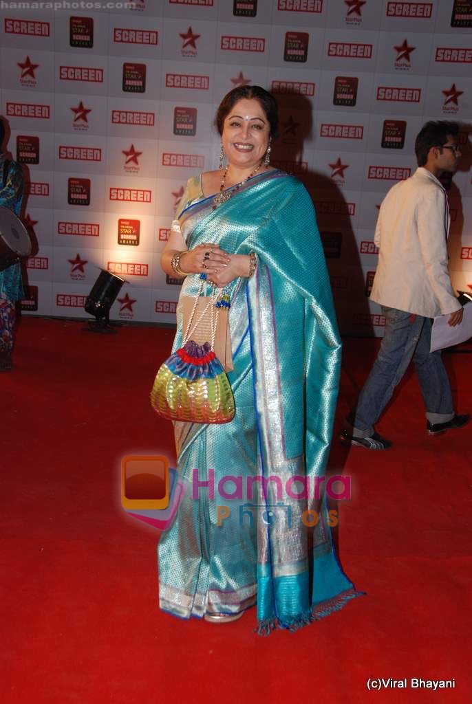 Kiron Kher at 17th Annual Star Screen Awards 2011 on 6th Jan 2011 