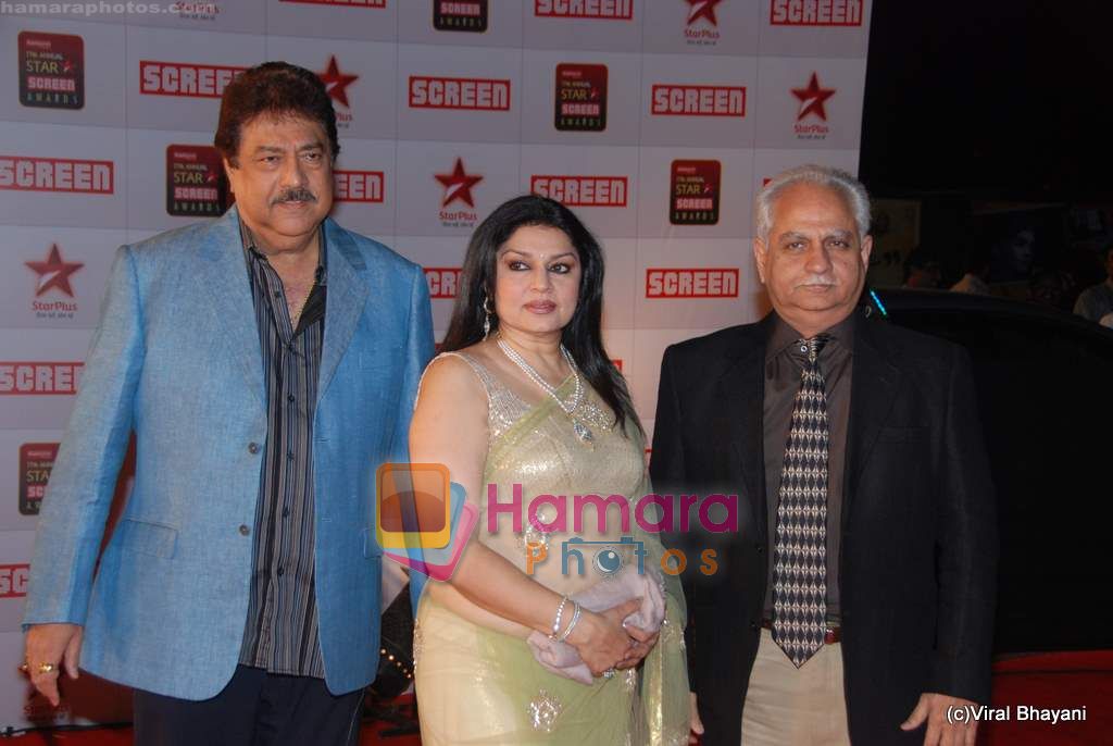 Ramesh Sippy, Kiran Juneja at 17th Annual Star Screen Awards 2011 on 6th Jan 2011 