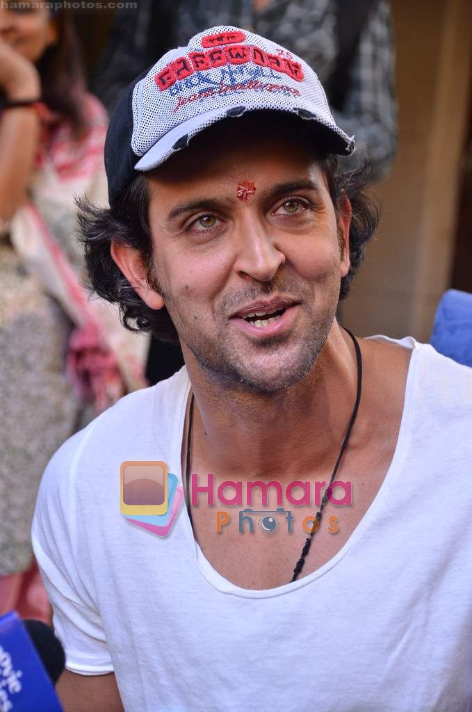 Hrithik Roshan on the occasion of his bday at his home on 9th Jan 2011 