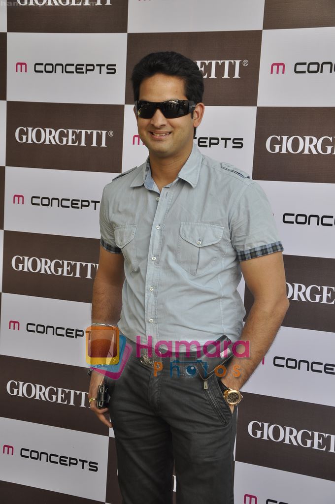 Vikas Kalantri at the launch of Giorgetti store in Raghuvanshi Mills, Mumbai on 9th Jan 2011 