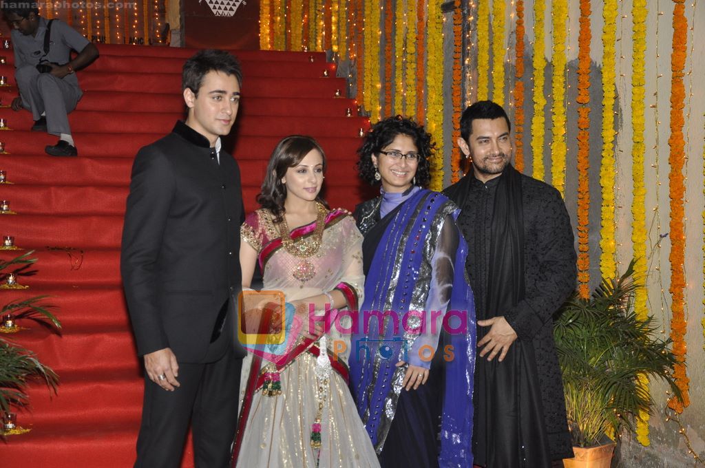 Imran Khan, Avantika Malik, Aamir Khan, Kiran Rao at Imran and Avantika's Wedding in Bandra, Mumbai on 10th Jan 2011 