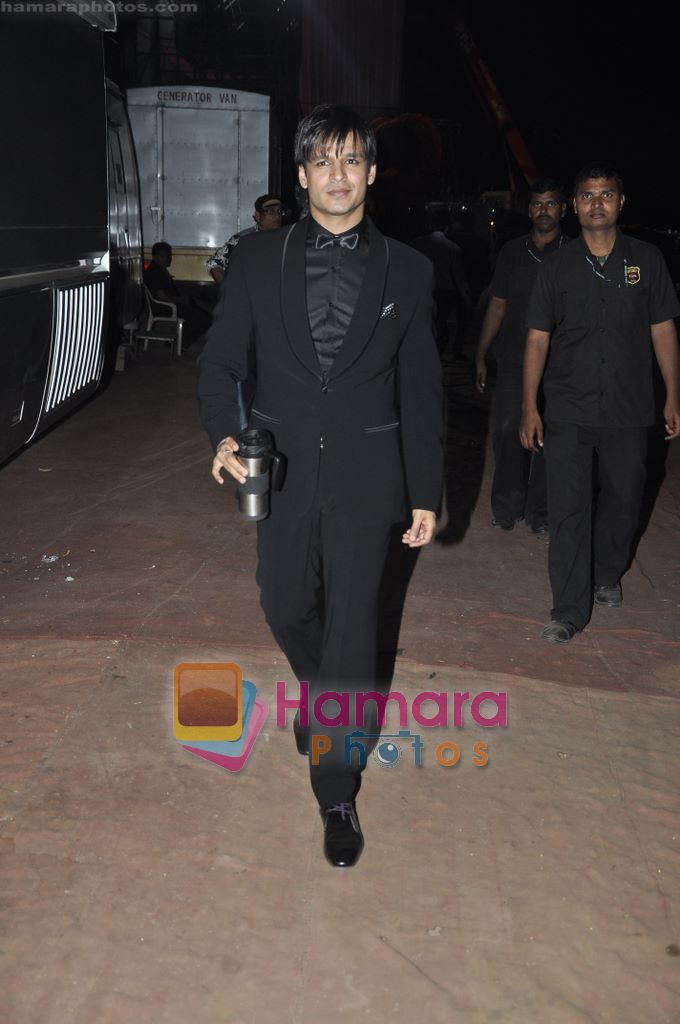 Vivek Oberoi at 6th Apsara Film and Television Producers Guild Awards in BKC, Mumbai on 11th Jan 2011 