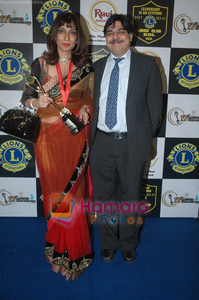at Lions Gold Awards in Bhaidas Hall on 11th Jan 2011 