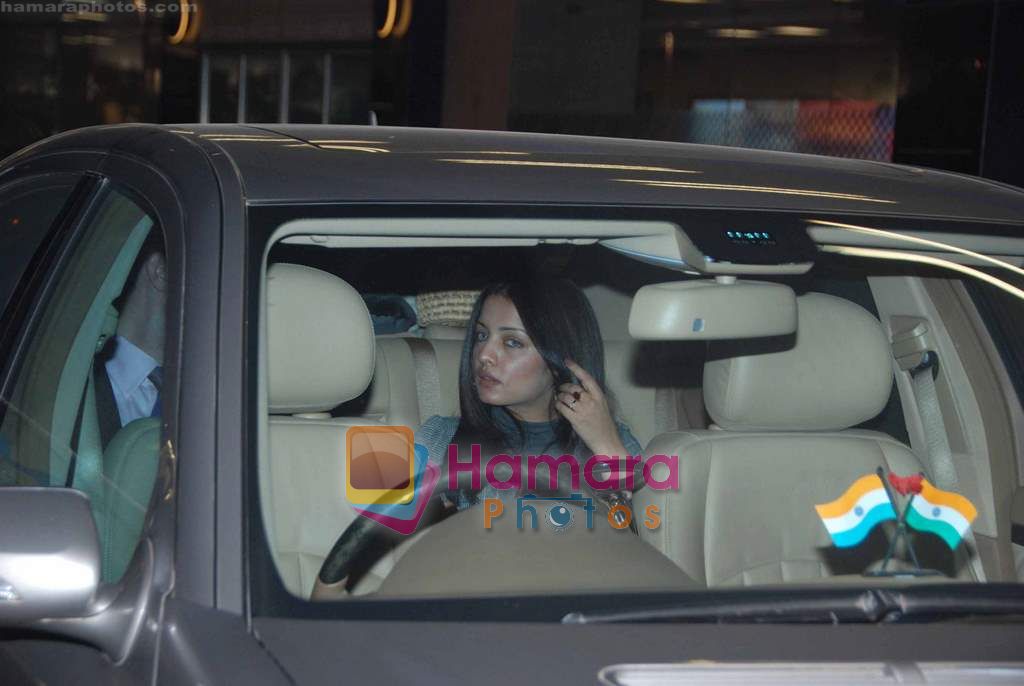 Celina Jaitley leave for Singapore in International Airport, Mumbai on 13th Jan 2011 