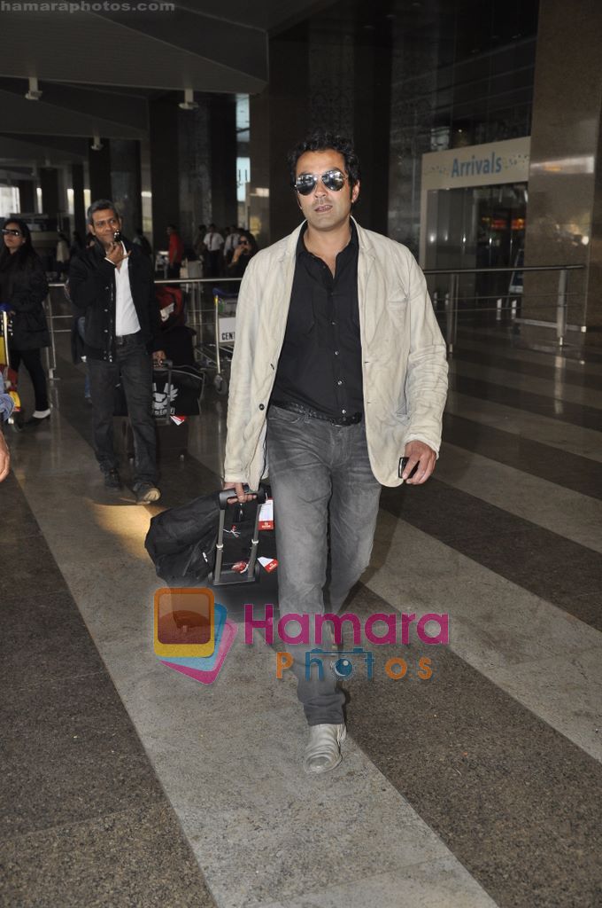 Bobby Deol returns from YPD delhi promotions in Airport, Mumbai on 14th Jan 2011 
