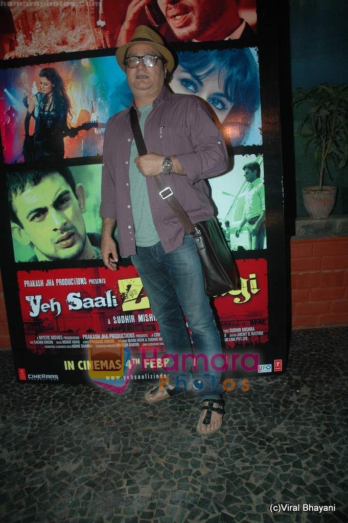 Vinay Pathak at Yeh Saali Zindagi music launch in Marimba Lounge on 13th Jan 2011 