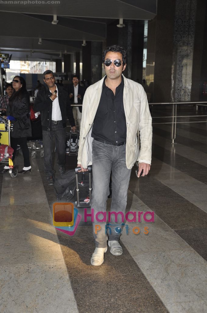 Bobby Deol returns from YPD delhi promotions in Airport, Mumbai on 14th Jan 2011 