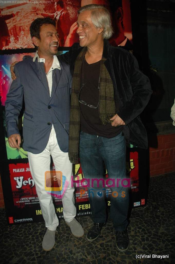 Irrfan Khan, Sudhir Mishra at Yeh Saali Zindagi music launch in Marimba Lounge on 13th Jan 2011 