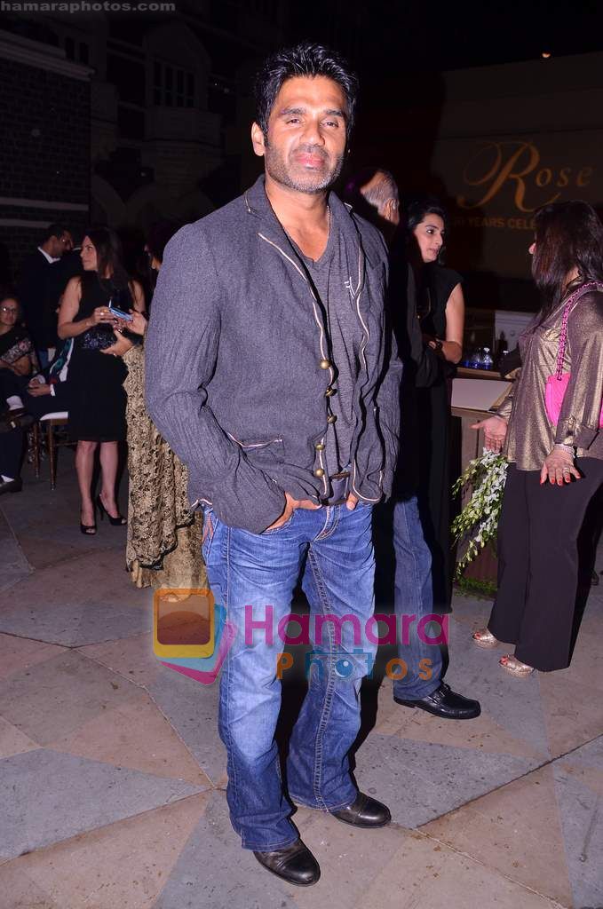 Sunil Shetty at Rose fashion show in Taj Hotel on 14th Jan 2011 
