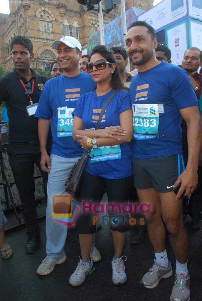 Rahul Bose at Standard Chartered Mumbai Marathon 2011 in Mumbai on 16th Jan 2011 