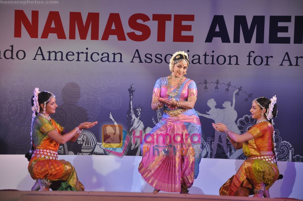 Hema Malini, Esha Deol, Ahana Deol at Namastey America Launch in .USA Consulate, Mumbai on 19th Jan 2011JPG 