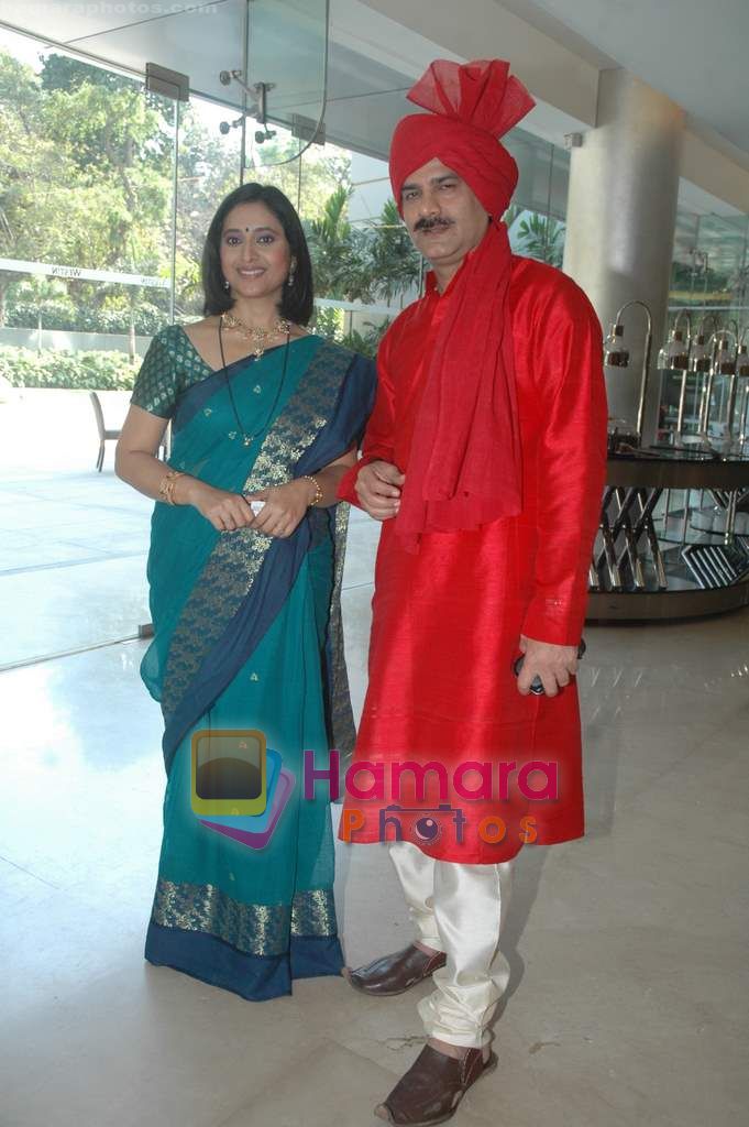 Kishori Godbole, JD Majethia at the launch of Mrs Tendulkar serial on SAB Tv in Mumbai on 21st Jan 2011 