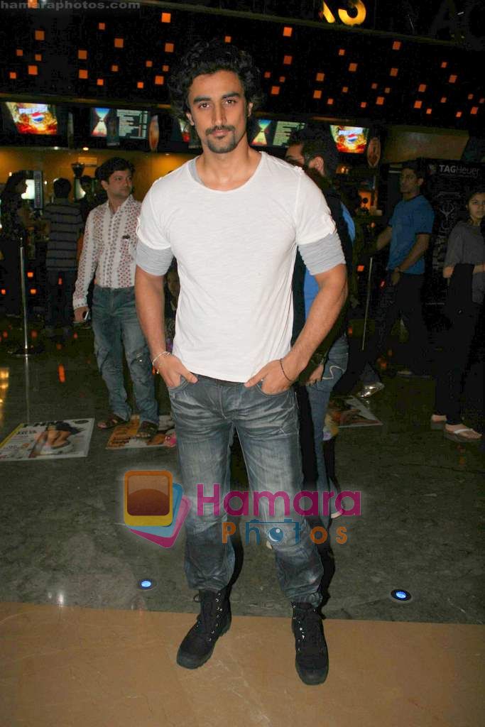 Kunal Kapoor at Rang De Basanti team celebrates its 5th year with special screening in PVR on 26th Jan 2011 