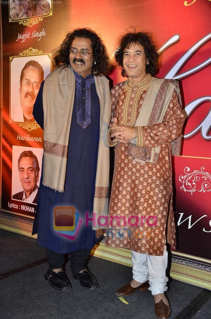 Hariharan, Zakir Hussain at the Launch of music album Hasrat by Ustaad Zakir Hussain in Mumbai on 27th Jan 2011 