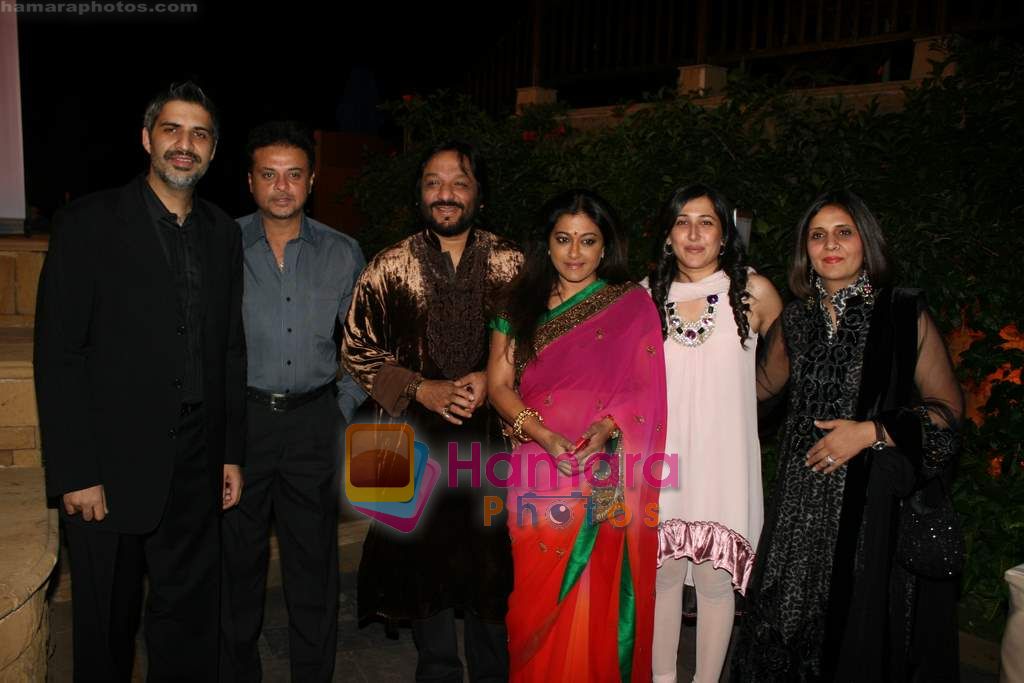 Sonali Rathod, Roop Kumar Rathod at the Launch of music album Hasrat by Ustaad Zakir Hussain in Mumbai on 27th Jan 2011 