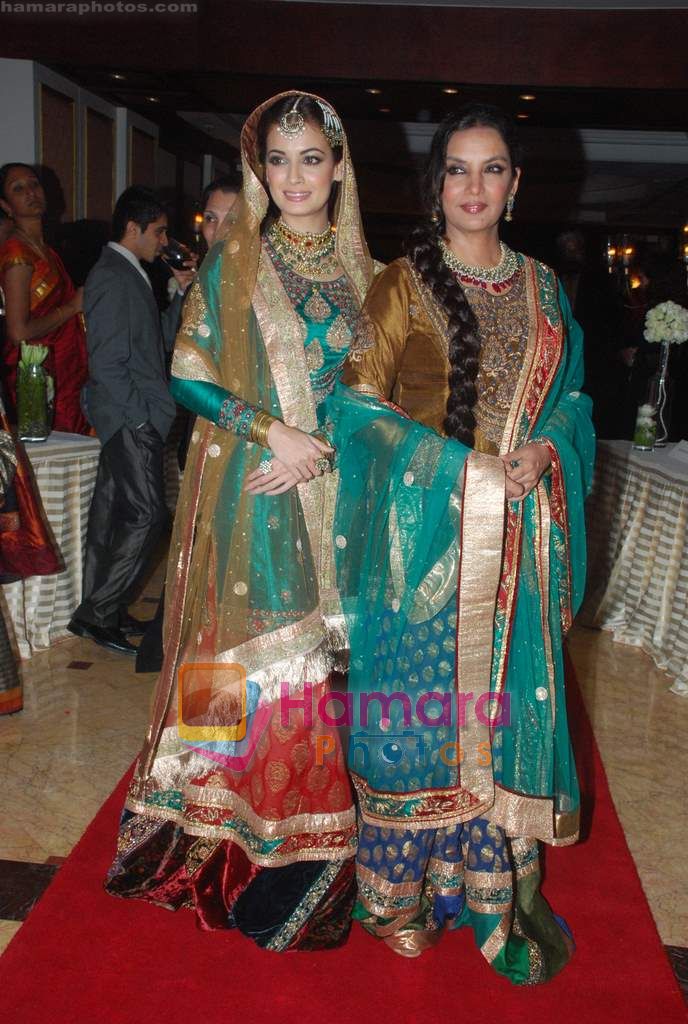 Dia Mirza, Shabana Azmi at Ritu Kumar show in Taj Land's End on 30th Jan 2011 