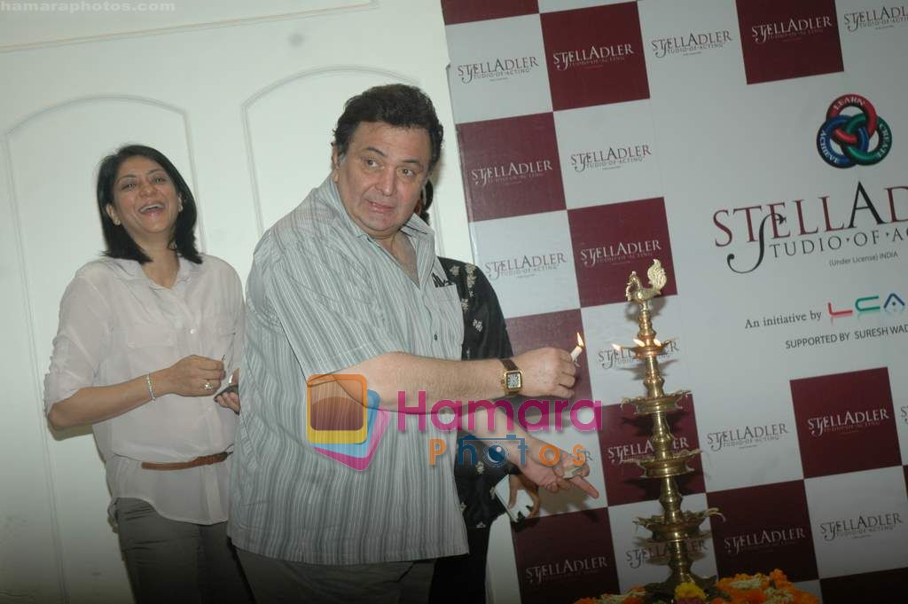 Rishi Kapoor at Rahul Rawail's Stella Adler acting studio opening in Santacruz on 30th Jan 2011 