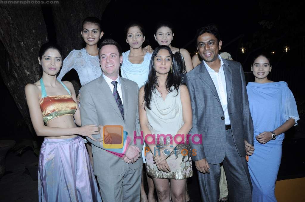 at Wendell Rodericks show for Singapore 10th anniversary in India in Tote on 2nd Feb 2011 