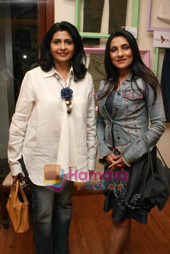 gauri pahoomul, aarti surendranath at Denim story store launch in Fort on 2nd Feb 2011