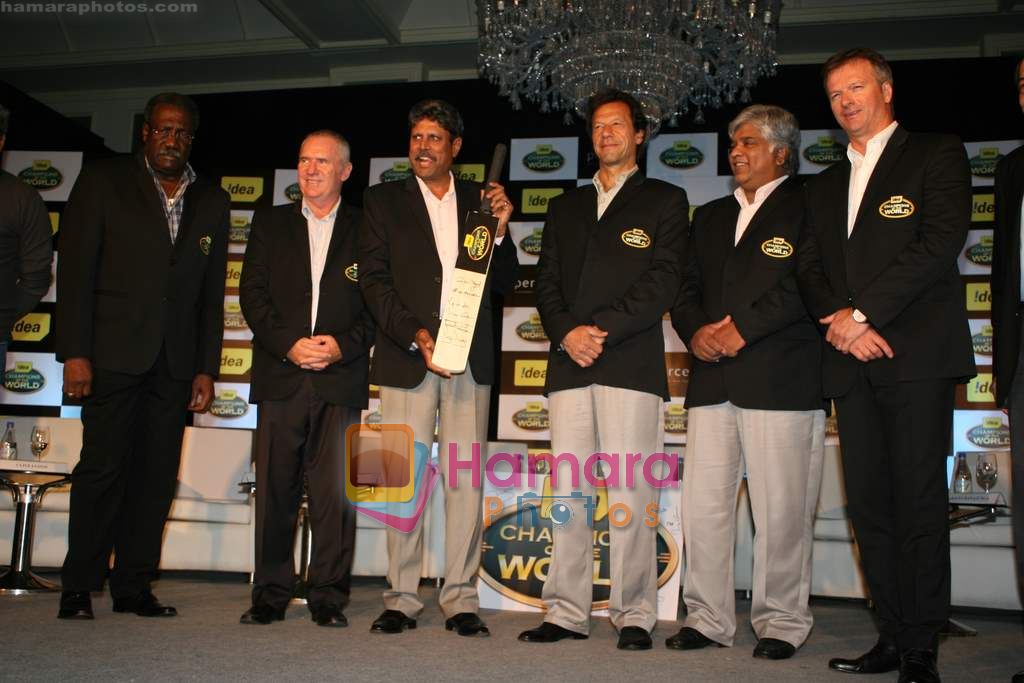 Kapil Dev, Imran Khan, Steve Waugh at Announcement of Keep Cricket Clean campaign in Trident on 2nd Feb 2011 