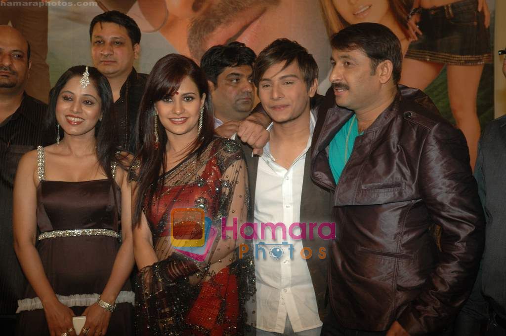 Liza Mallik big Bhojpuri debut with Manoj Tiwari in Novotel on 2nd Feb 2011 