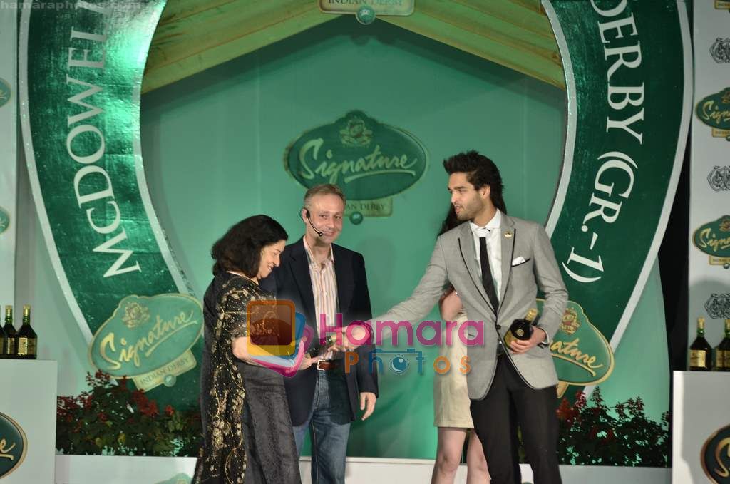 Siddharth Mallya at Signature Derby press meet with fashion show by Ministry of Fashion  in Mahalaxmi Race Course on 3rd Feb 2011 