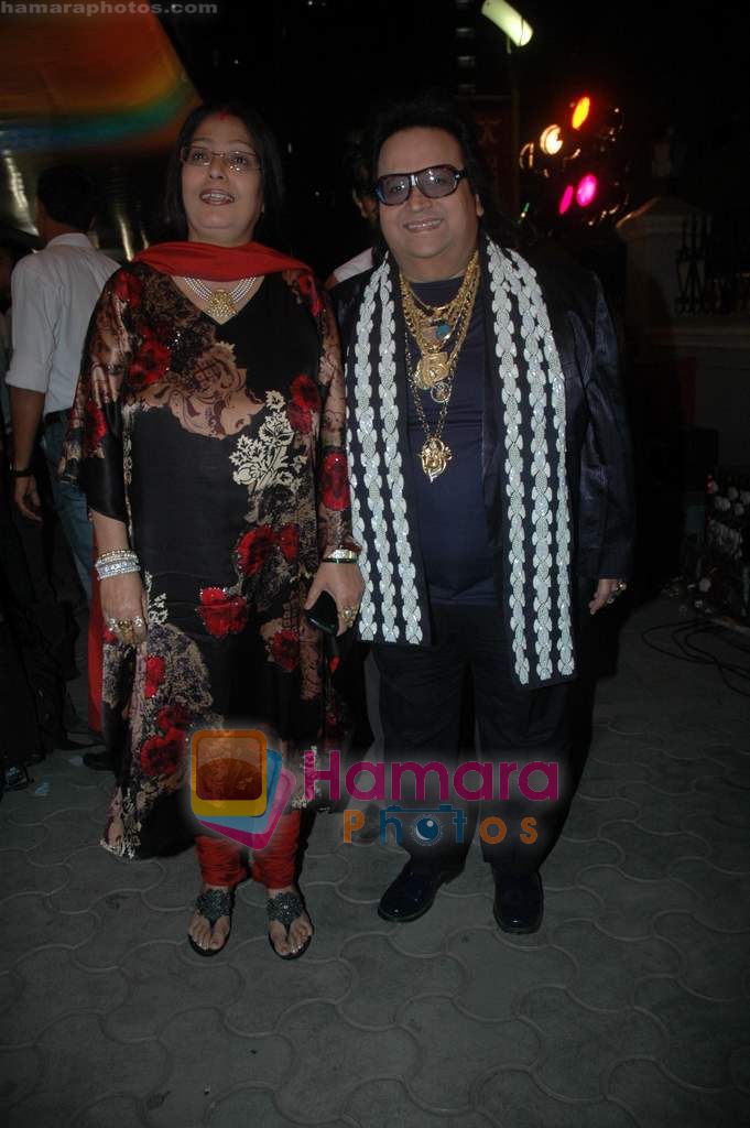 Bappi Lahiri at the Premiere of Hum Dono Rangeen in Cinemax on 3rd Feb 2011 