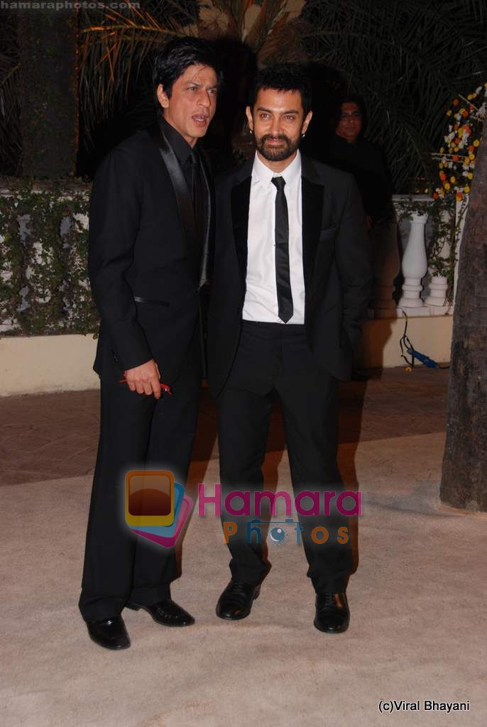 Aamir Khan, Shahrukh Khan at  Imran Khan's wedding reception in Taj Land's End on 5th Feb 2011 