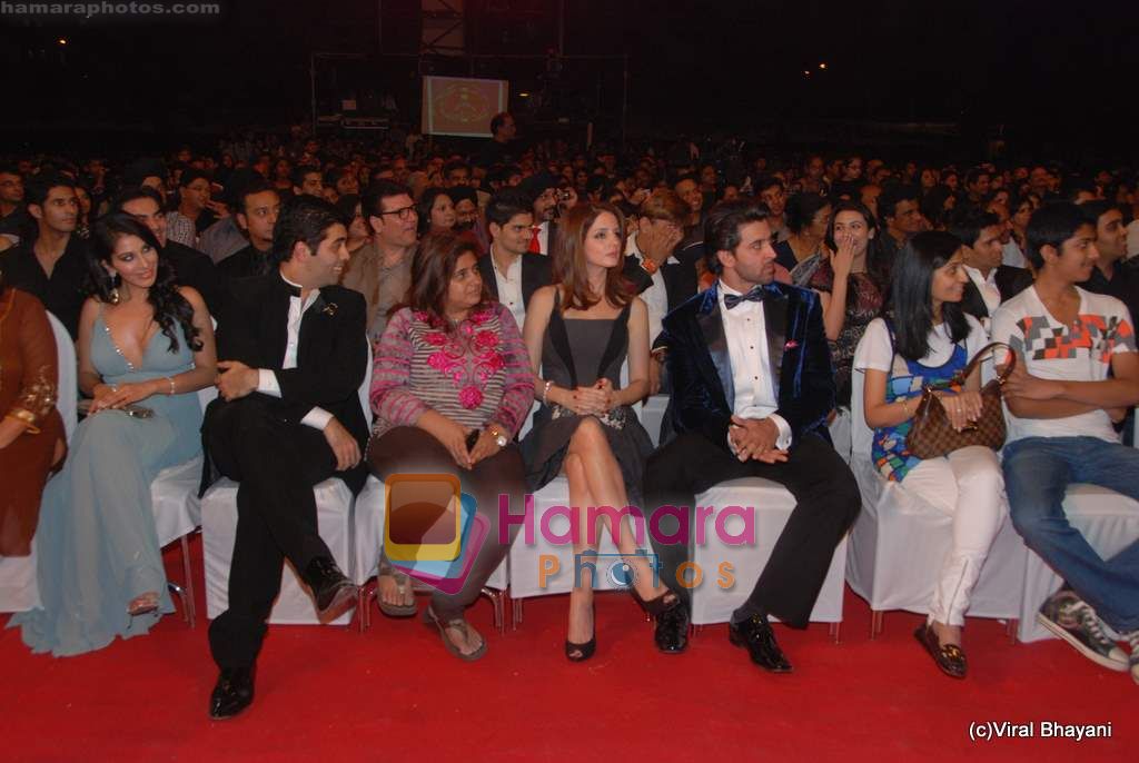 Akshay Kumar, Twinkle Khanna at Stardust Awards 2011 in Mumbai on 6th Feb 2011 