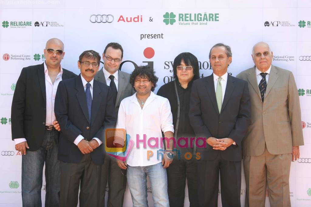 Kailash Kher at an evening with the Symphony Orchestra of India  in Mumbai on 7th Feb 2011 