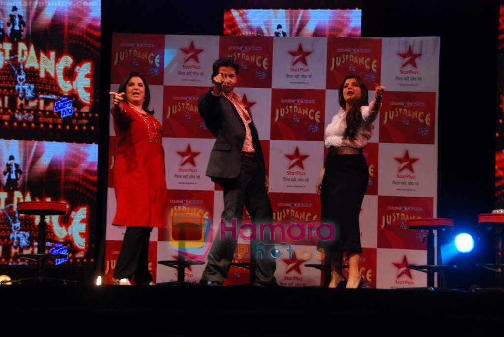 Hrithik Roshan, Farah Khan, Vaibhavi Merchant at the launch of Just Dance show in Filmistan on 17th Feb 2011 