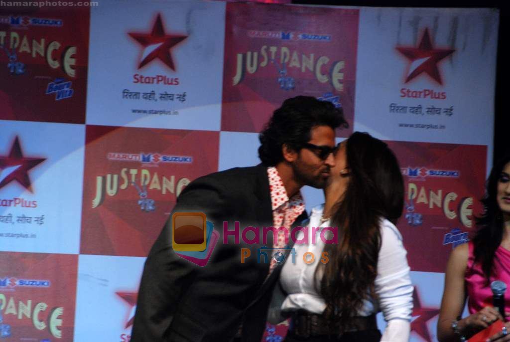 Hrithik Roshan, Vaibhavi Merchant at the launch of Just Dance show in Filmistan on 17th Feb 2011 