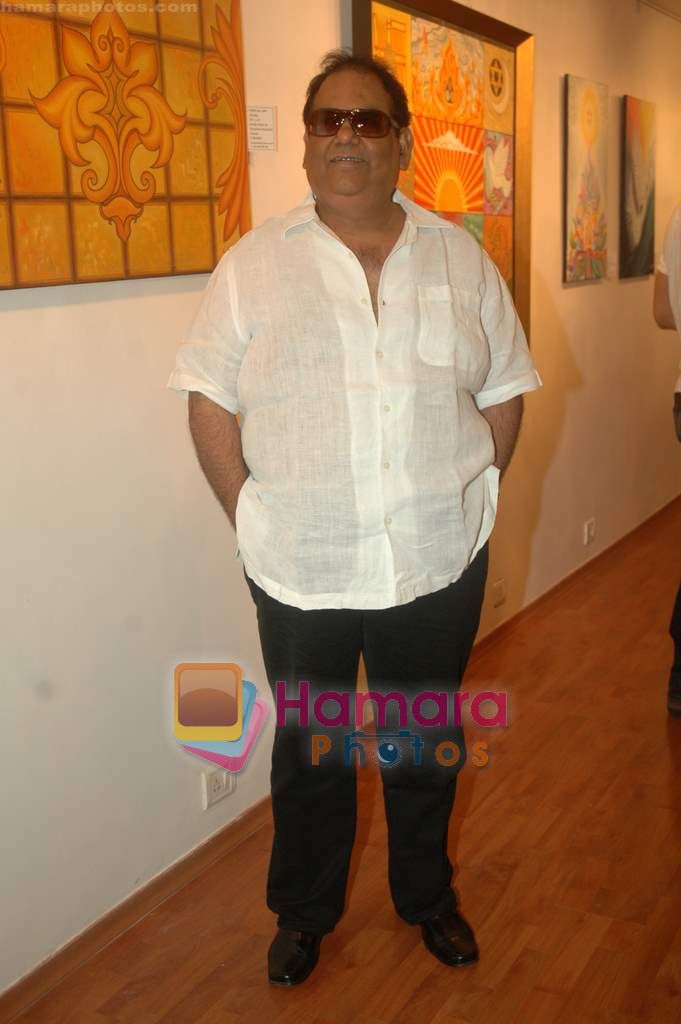 Satish Kaushik at Minissha Lamba's mom art exhibition in Khar on 20th Feb 2011 