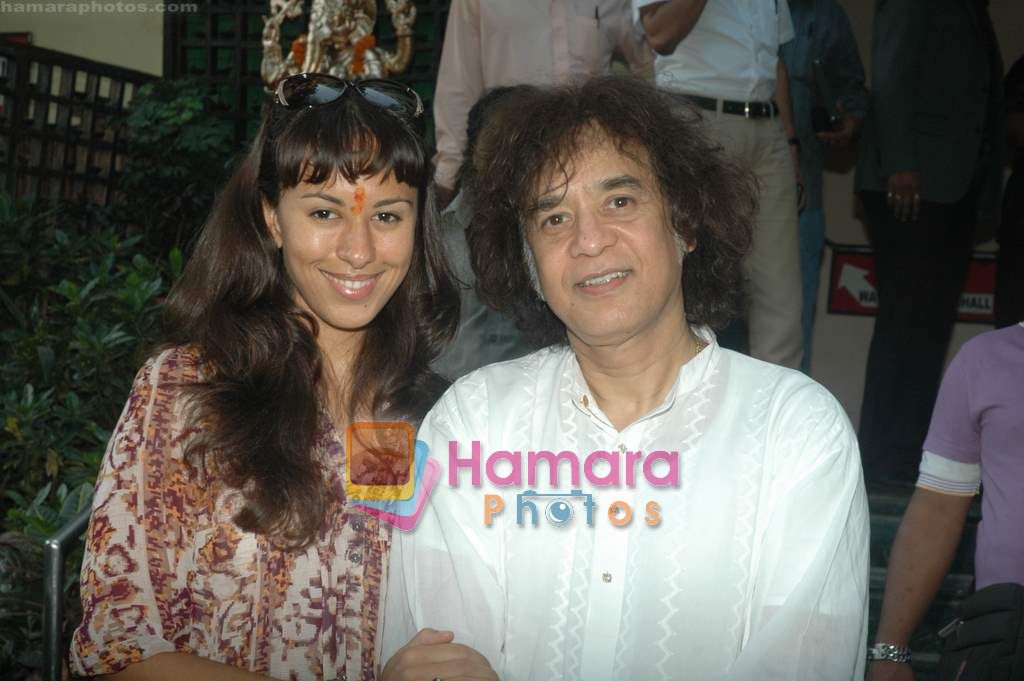 Zakir Hussain at the launch of Zakir Hussain Album The Legacy by Ustad Sultan Khan and his son Sabir Khan in Juhu on 21st Feb 2011 