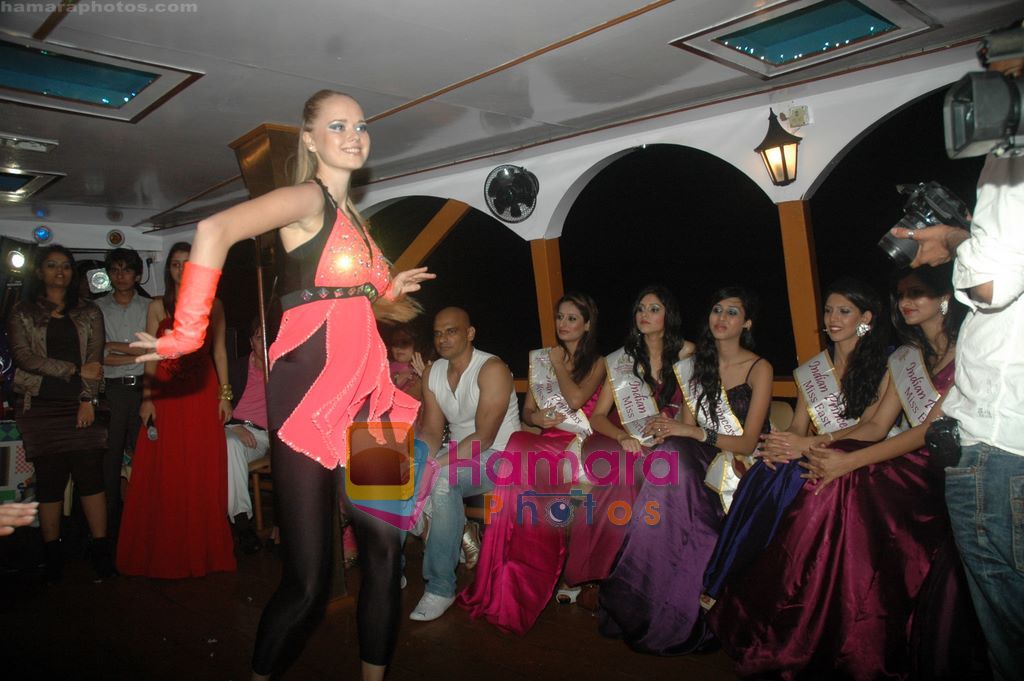 at The Western Indian Princess at Boat Rally in Gateway Of India, Mumbai on 23rd Feb 2011