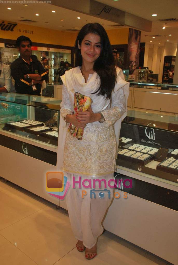 Shweta Gulati at Oberoi Mall Women's day event in Oberoi Mall on 4th March 2011 