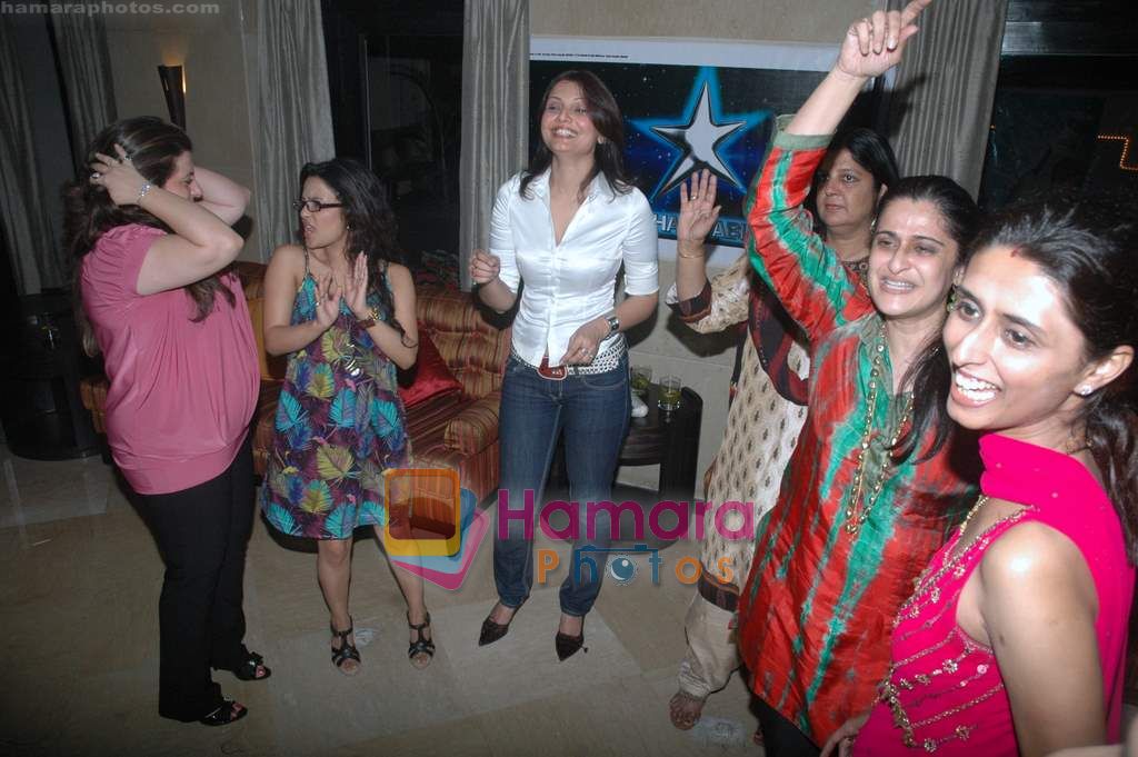 Deepshikha at Kanchan Adhikari's ladies night in Oakwood on 5th March 2011 