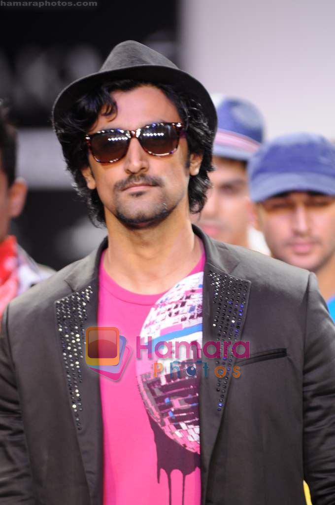 Kunal Kapoor walk the ramp for Energie show at Lakme Fashion Week 2011 Day 2 in Grand Hyatt, Mumbai on 12th March 2011 