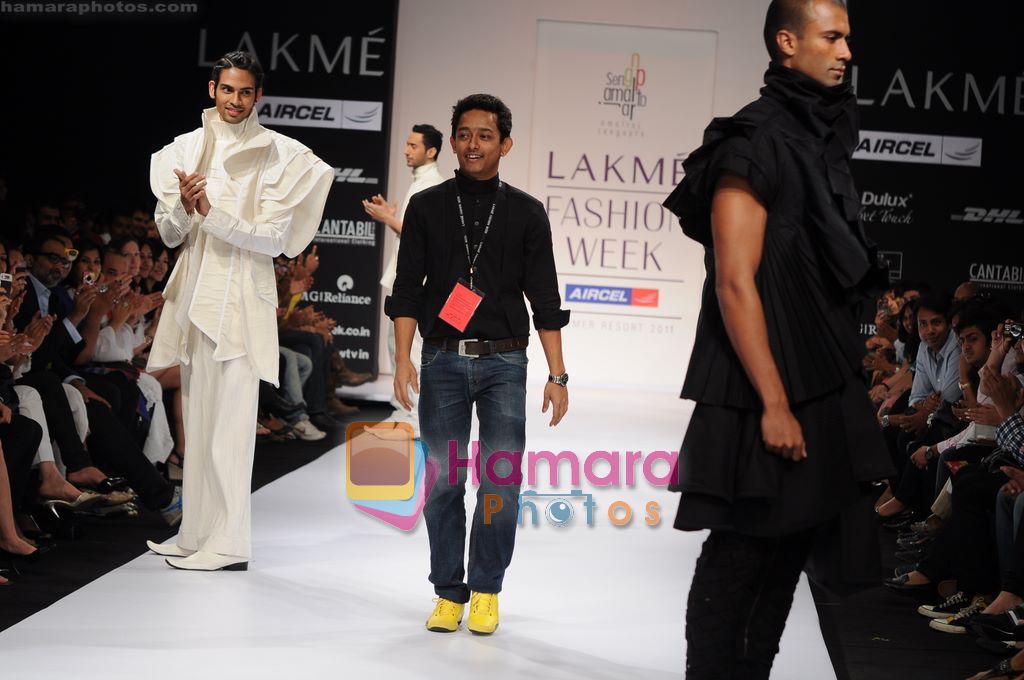 Model walk the ramp for Amalraj Sengupta show at Lakme Fashion Week 2011 Day 4 in Grand Hyatt, Mumbai on 14th March 2011 