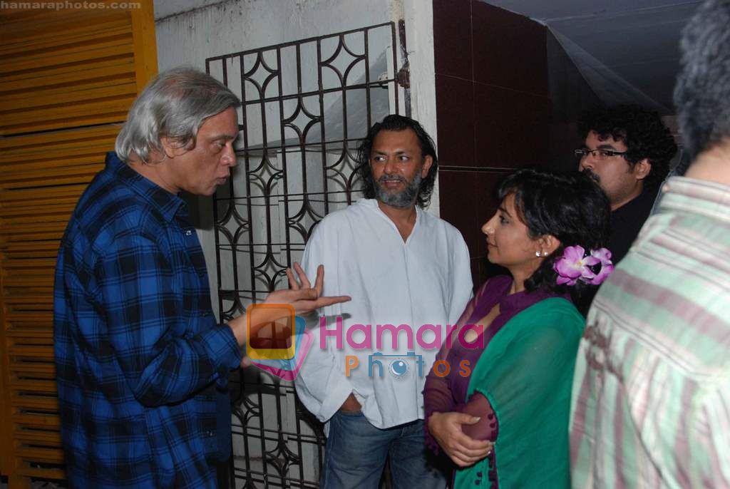 Rakeysh Omprakash Mehra, Sudhir Mishra Divya Dutta at Divya Dutta special screening for film Monica in Ketnav, Mumbai on 13th March 2011 