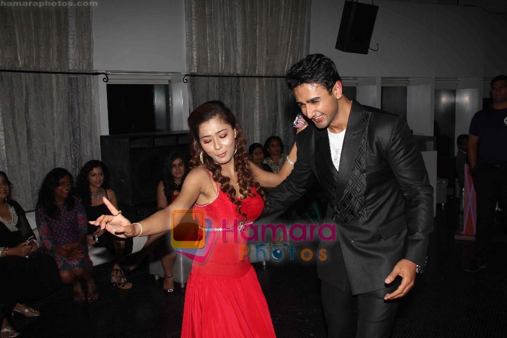 Sara and Nishant Dancing at Ram Milaayi Jodi 100 Episodes Success Bash in Tunga Regale, Andheri East on 14th March 2011